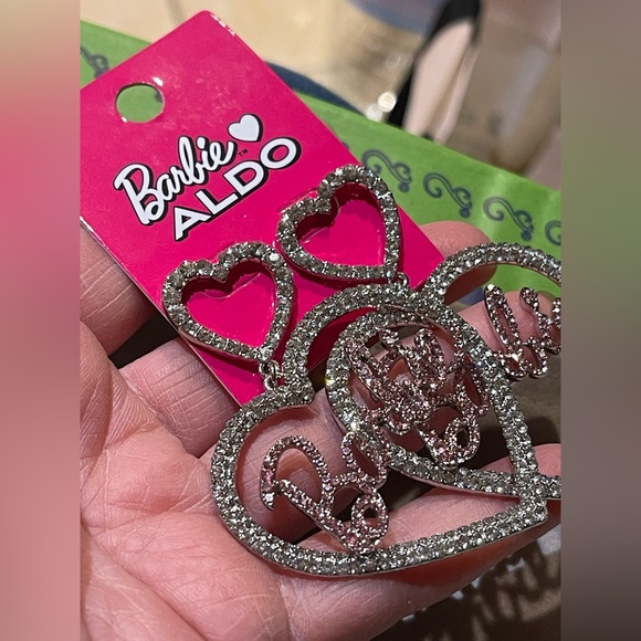 OMG! Gorgeous, gorgeous gorgeous! brand new Barbie, earrings, Mattel licensed - Picture 4 of 8
